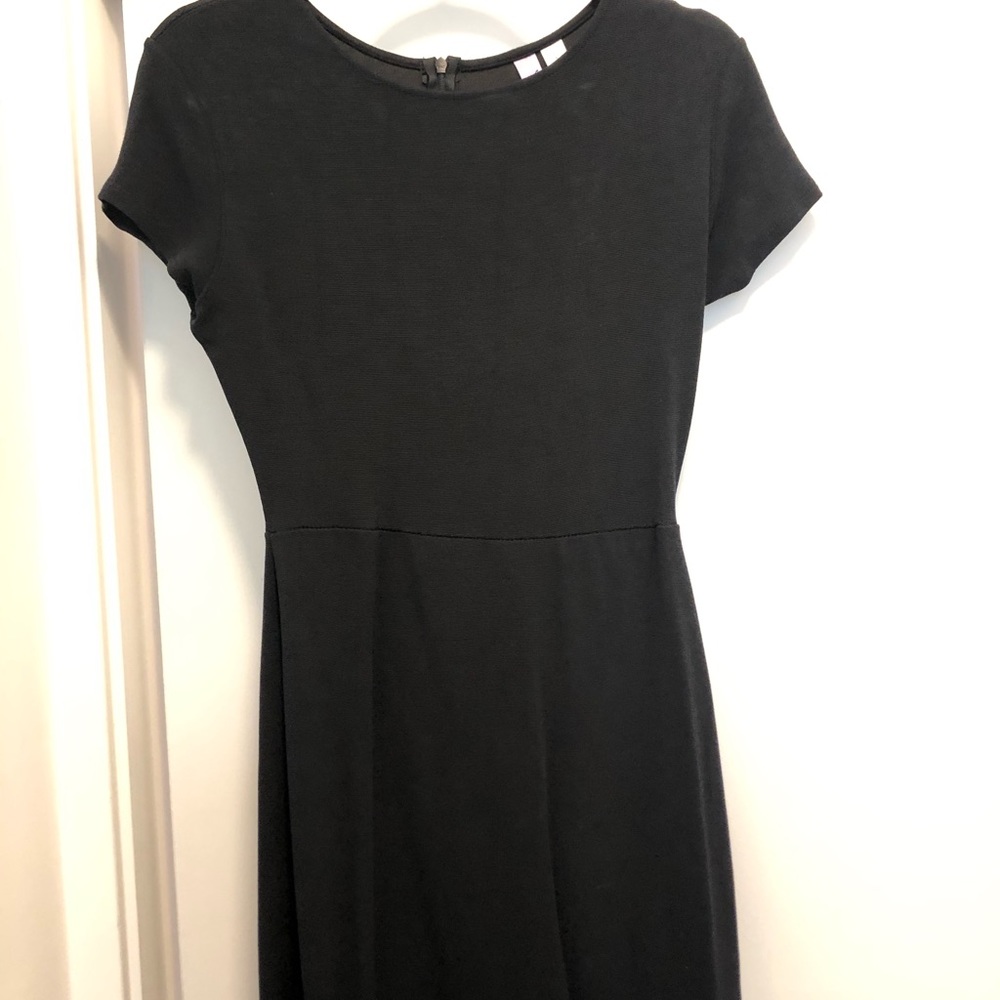Cute little black dress